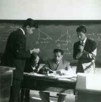 Benu Chatterjees Class.jpg (68293 bytes)
