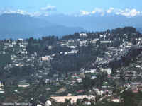 Darjeeling Town Close-up.jpg (120888 bytes)