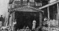 QH_Entrance_1907.jpg (96100 bytes)