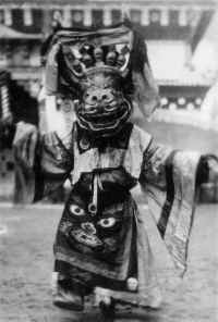 Tibetan Devil Dancer.jpg (119422 bytes)